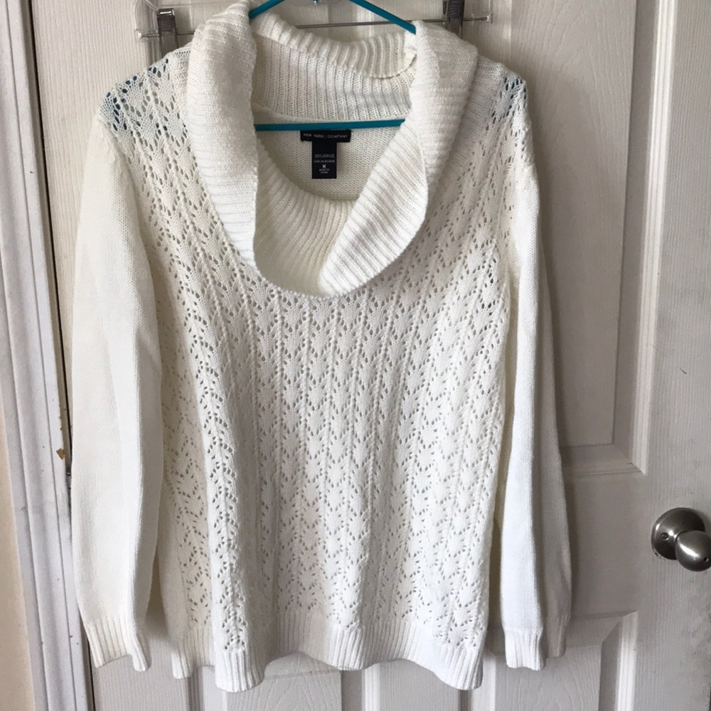 NY&Co Cream Sweater size medium